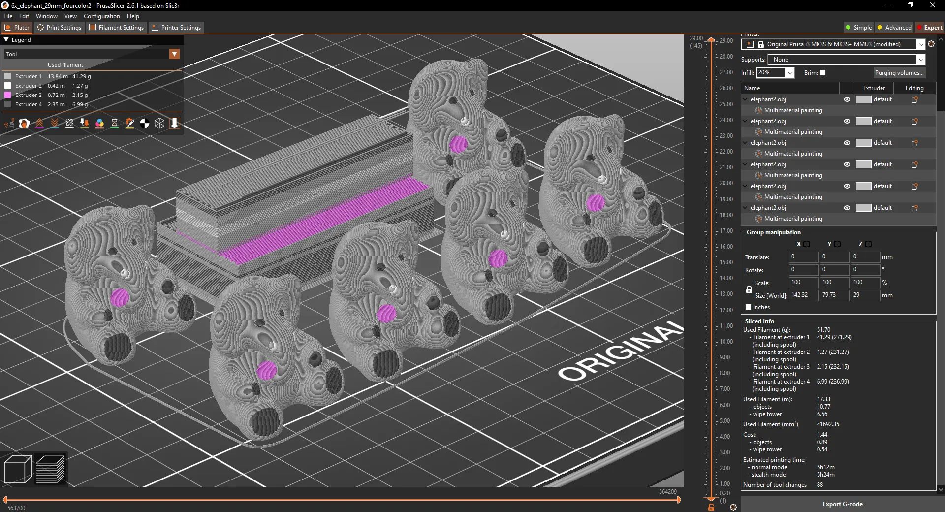 Voi nhỏ dễ thương với bốn màu sắc khác nhau