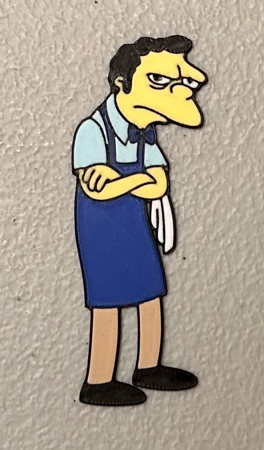Nam châm Moe Szyslak đa màu sắc 6 màu