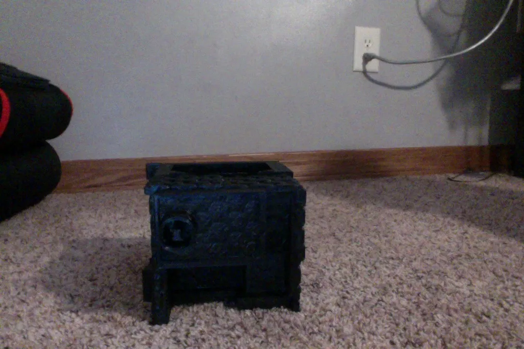 Đài phun nước lớn sử dụng chai nước độc đáo