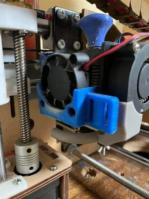 Giá đỡ quạt và cảm biến cho Anet A8