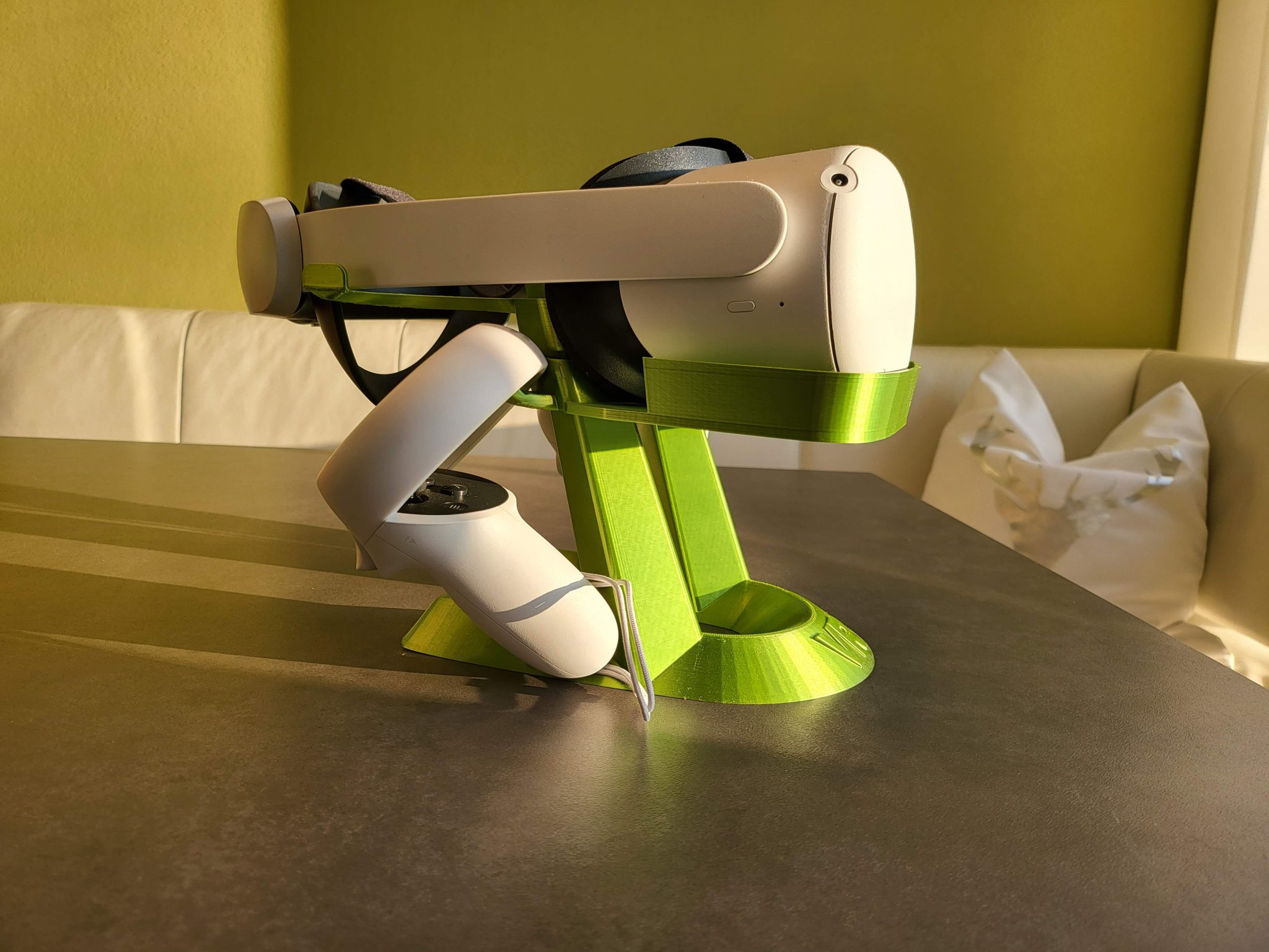 Giá đỡ Oculus Quest 2 với dây đeo pin Elite