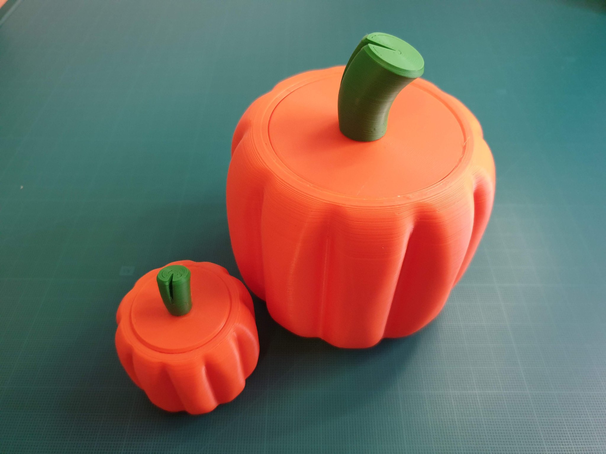 Bình đựng bí ngô kiểu Jack o' Lantern cho Halloween