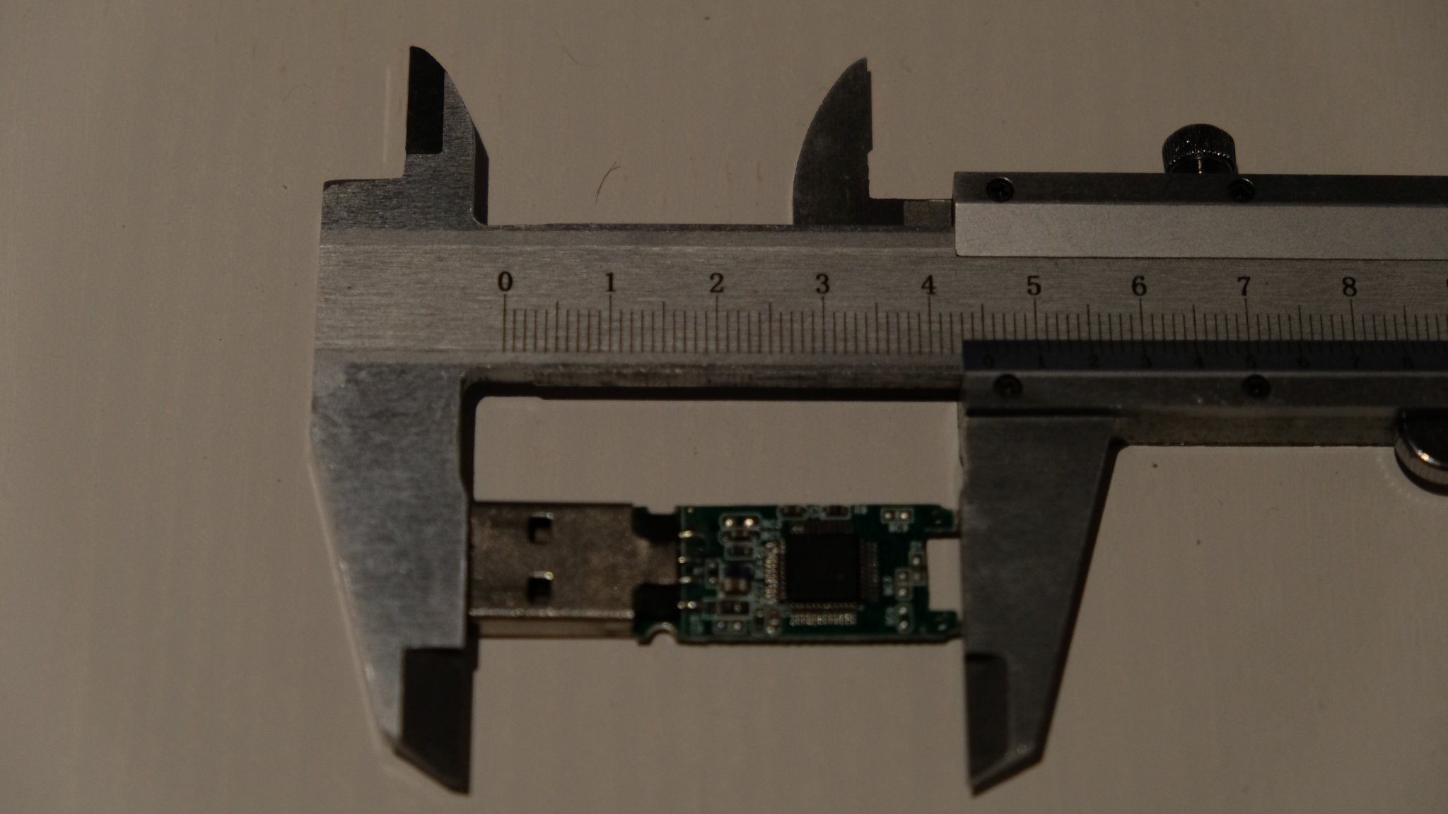 Thẻ USB Goomba độc đáo từ đầu nhân vật nổi tiếng