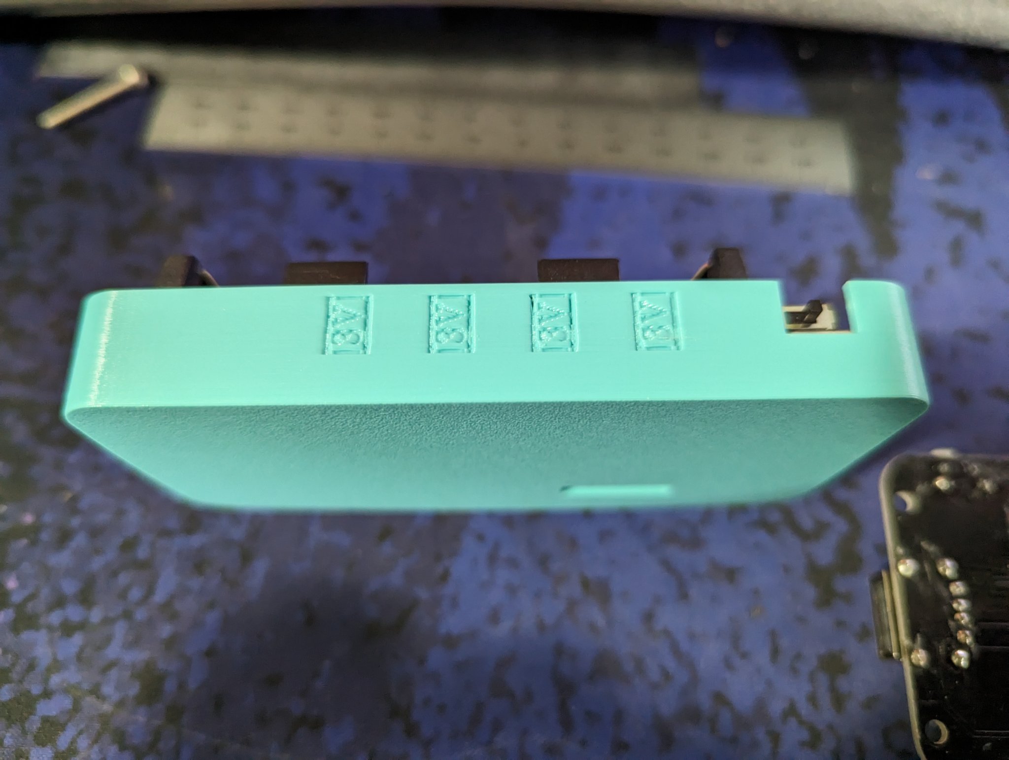 Vỏ bảo vệ cho pin sạc USB dual 18650