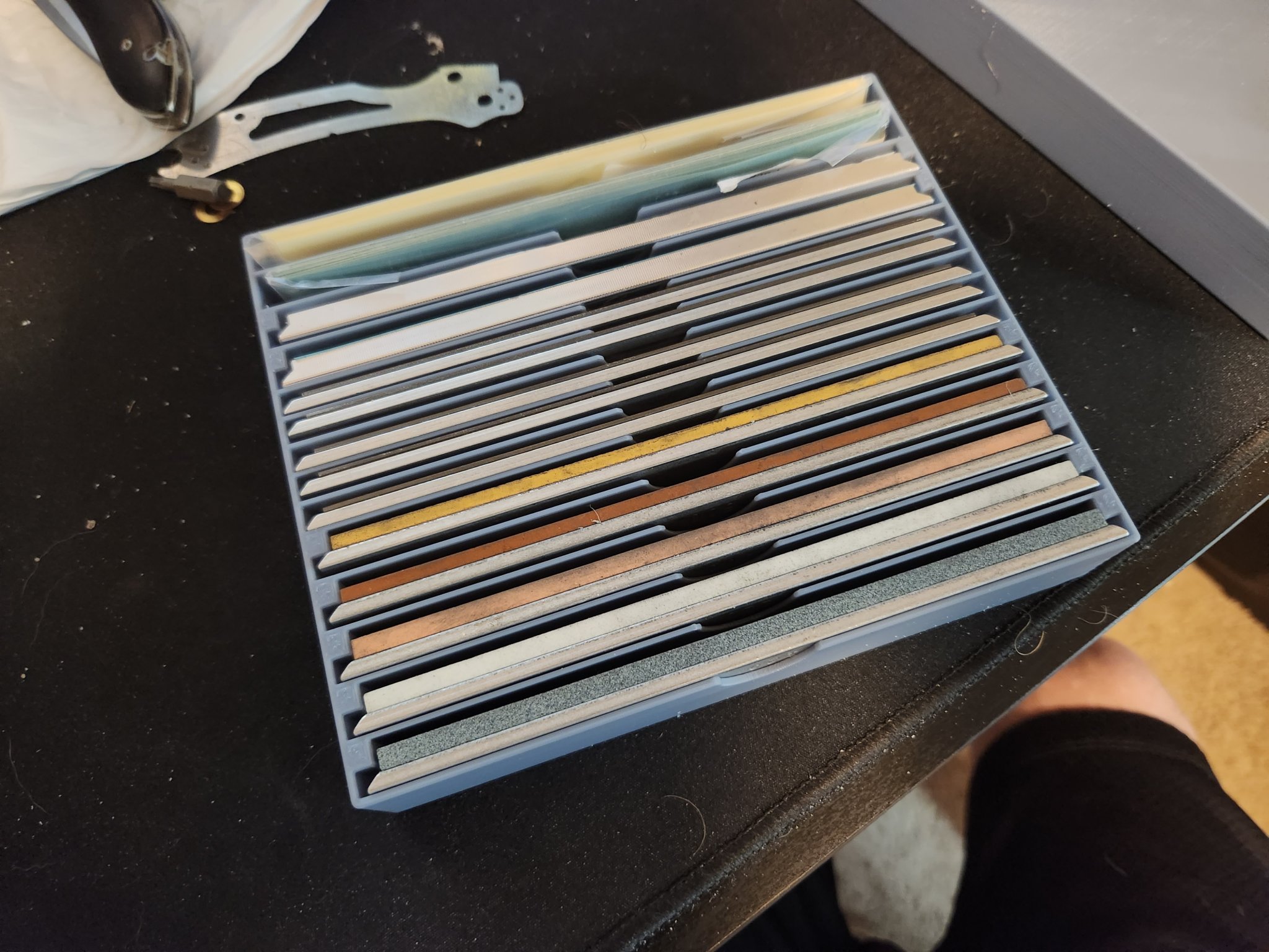 Hộp đựng đá mài Edge Pro Style