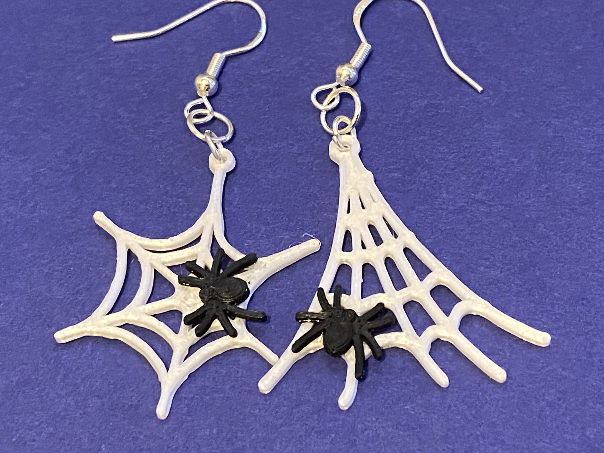 Bông Tai Mạng Nhện Halloween