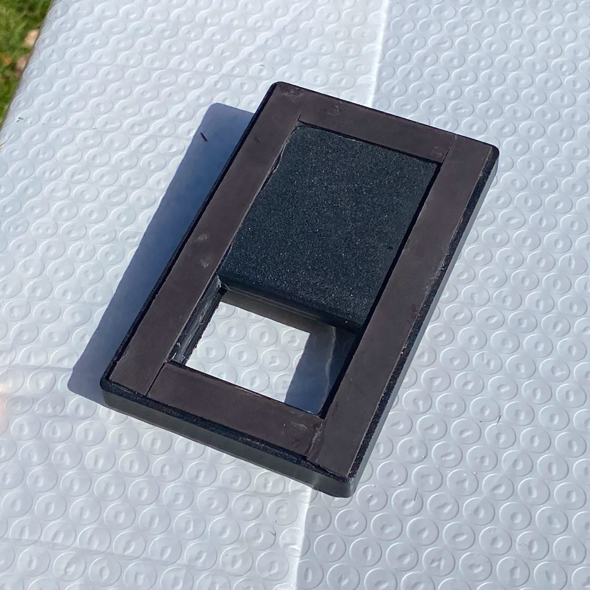 Nắp che ống thải Bambu Lab X1C với cửa trượt