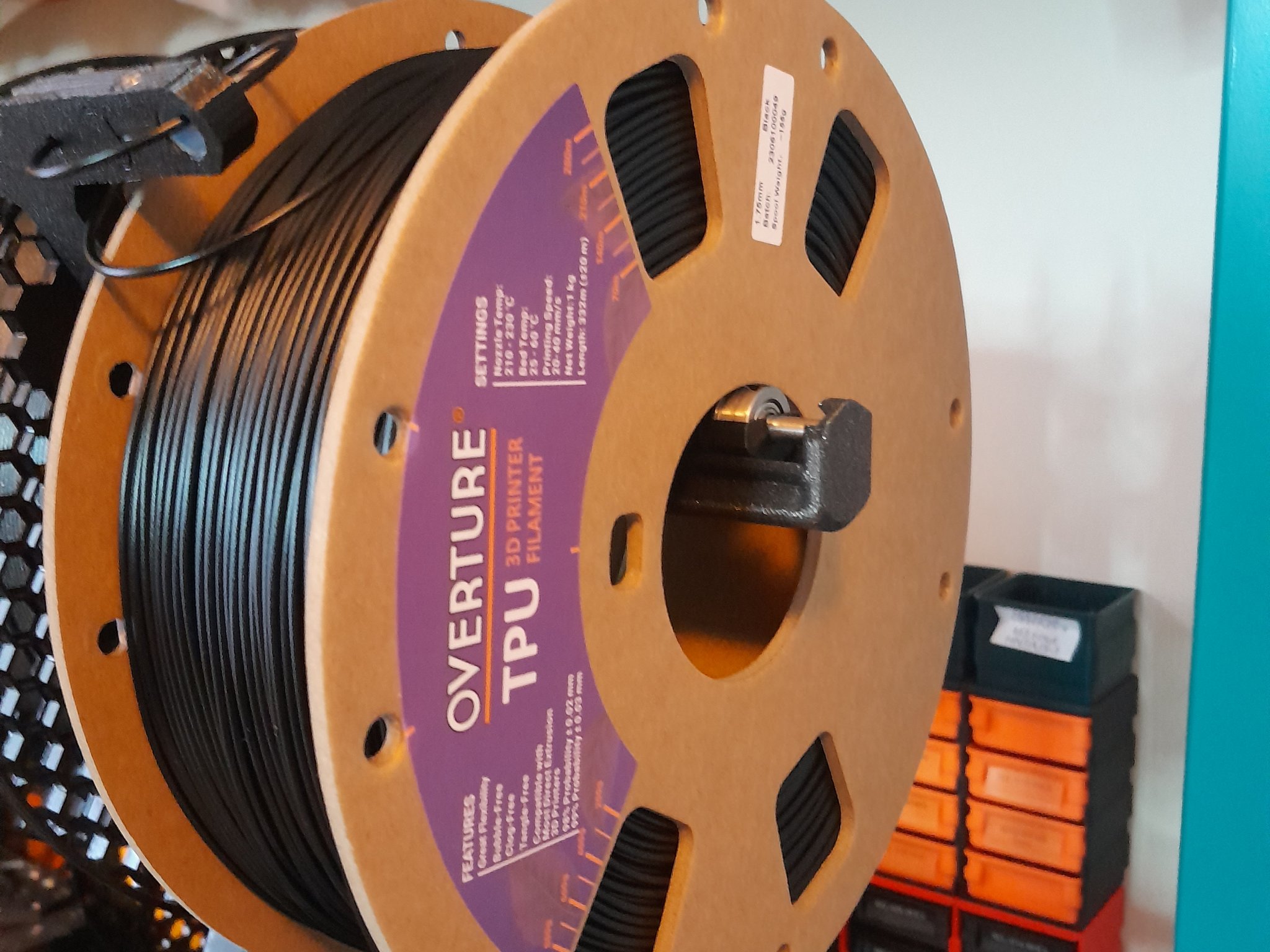 Giá đỡ cuộn giấy bìa cho máy in 3D Prusa MK4