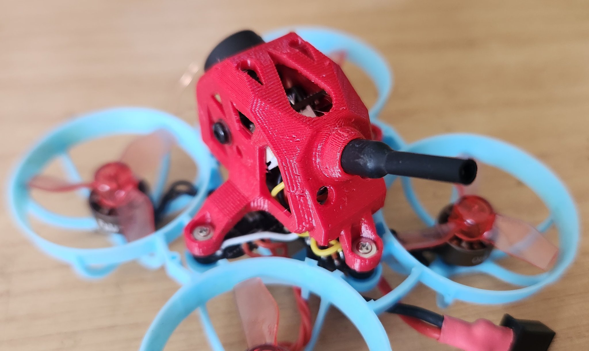 Mái che Fastback cải tiến cho TinyWhoops