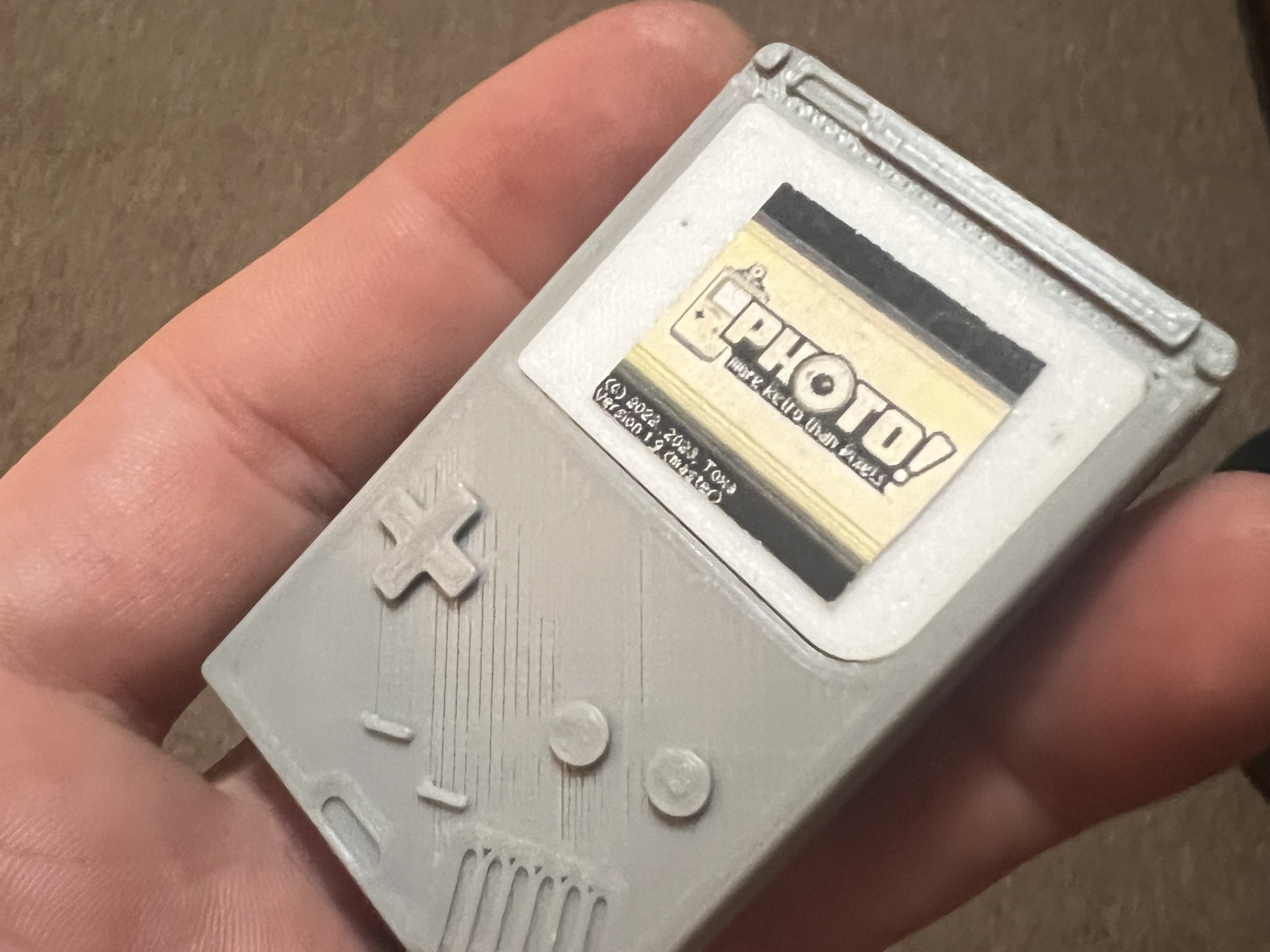 Đèn LED Gameboy đa năng với chức năng điều khiển từ xa