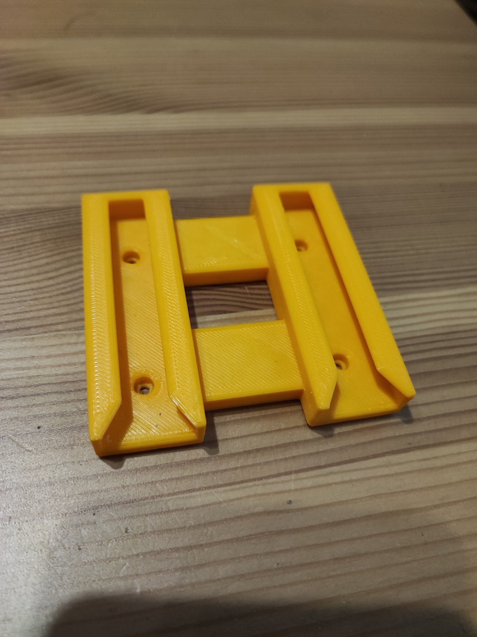 Giá Đỡ Tay Cầm PS4 Dualshock Gắn Dưới Bàn