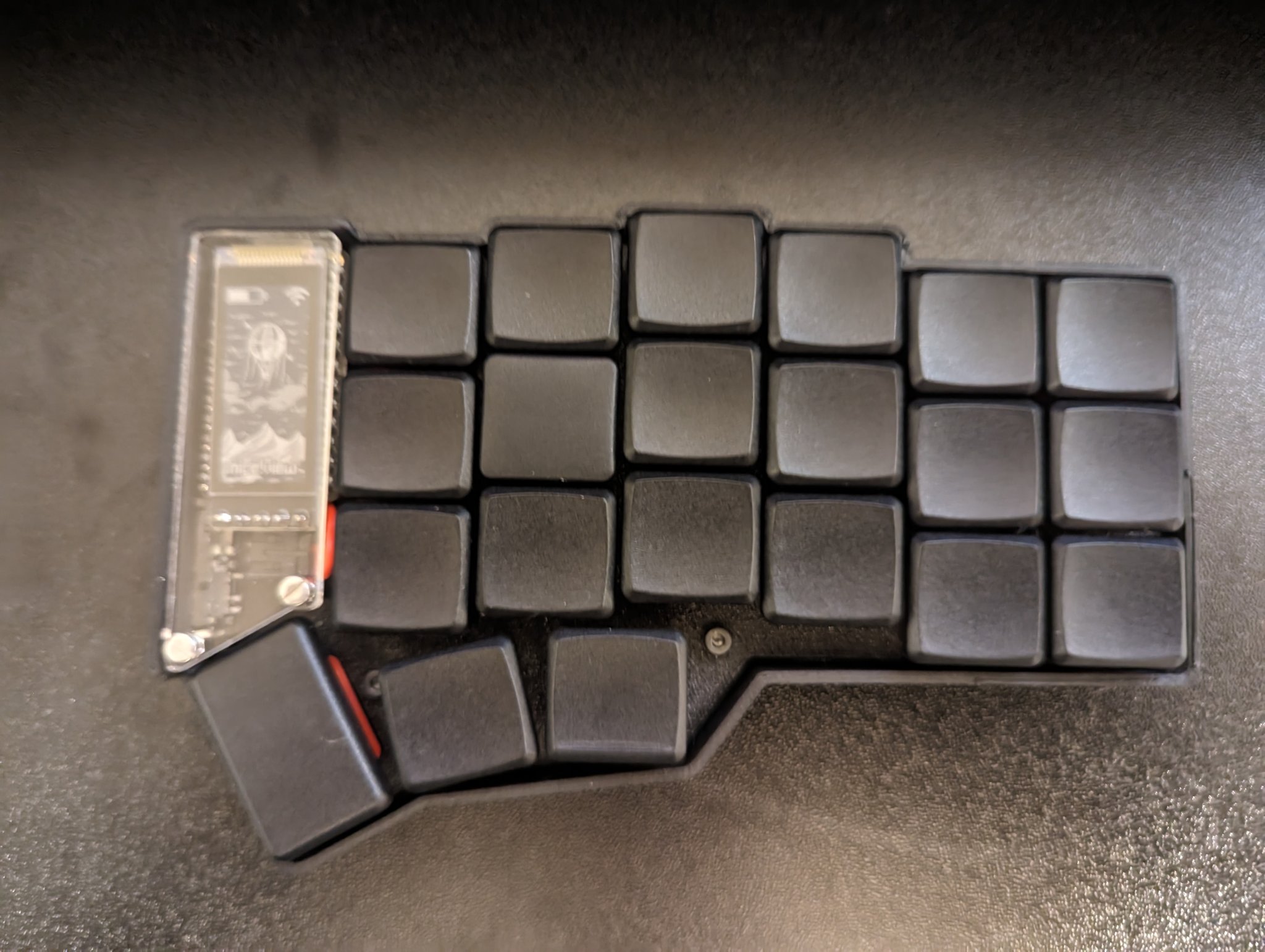 Vỏ và đế không dây Corne choc kiểu thấp