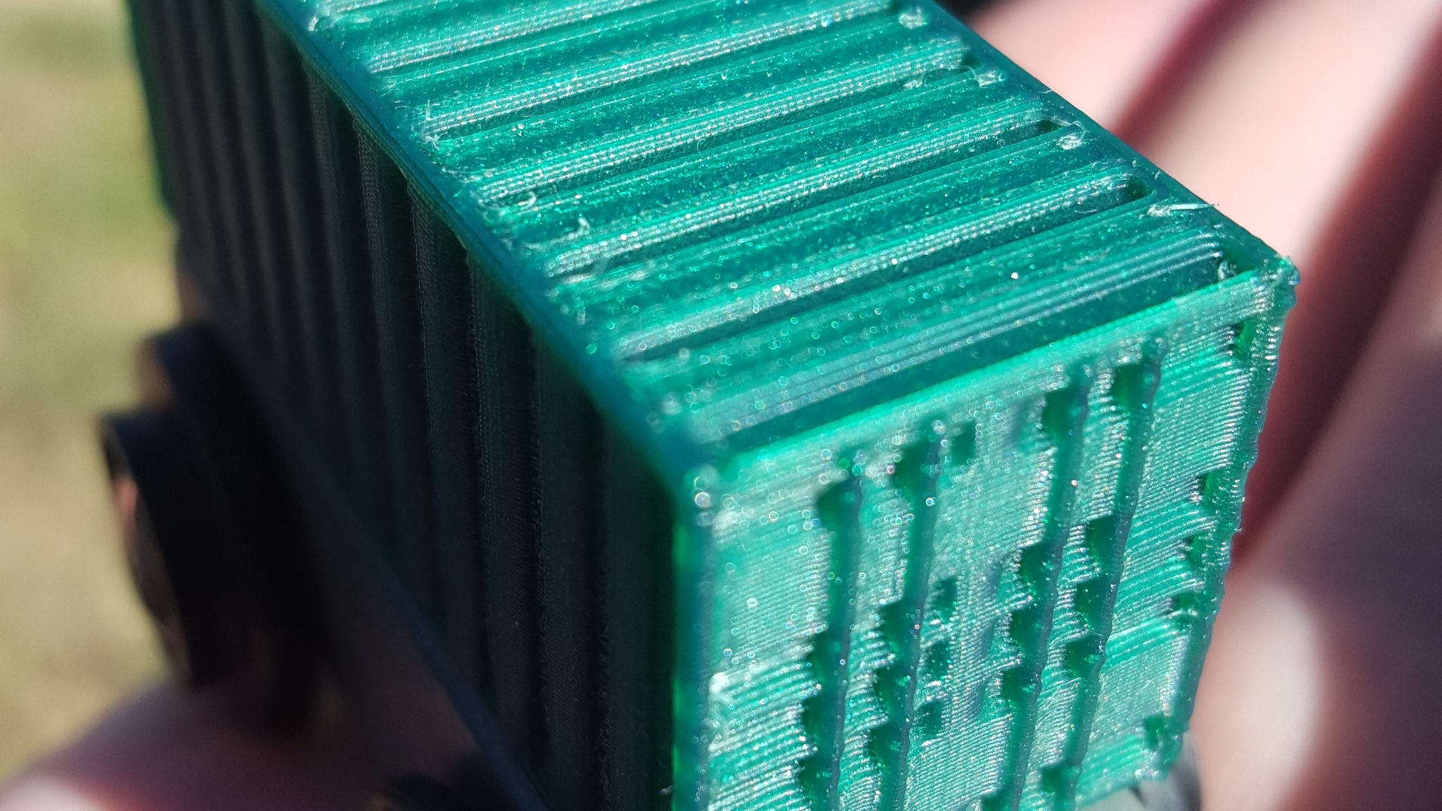 Hộp chứa từ tính tương thích với tàu BRIO