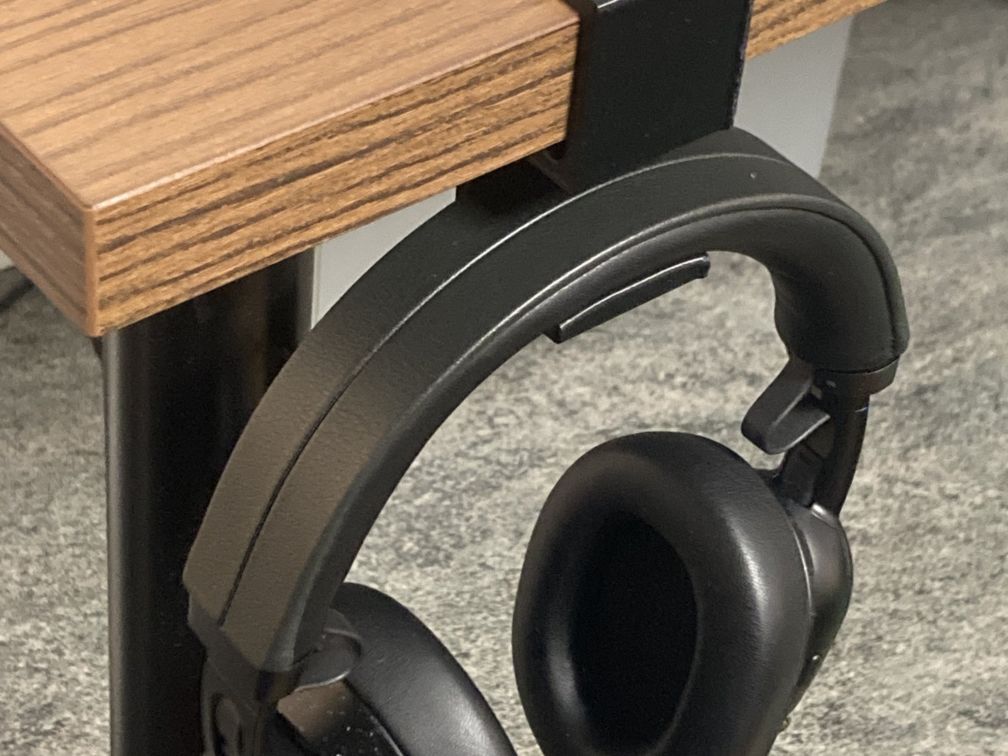 Giá đỡ tai nghe điều chỉnh theo kích thước cho bàn làm việc