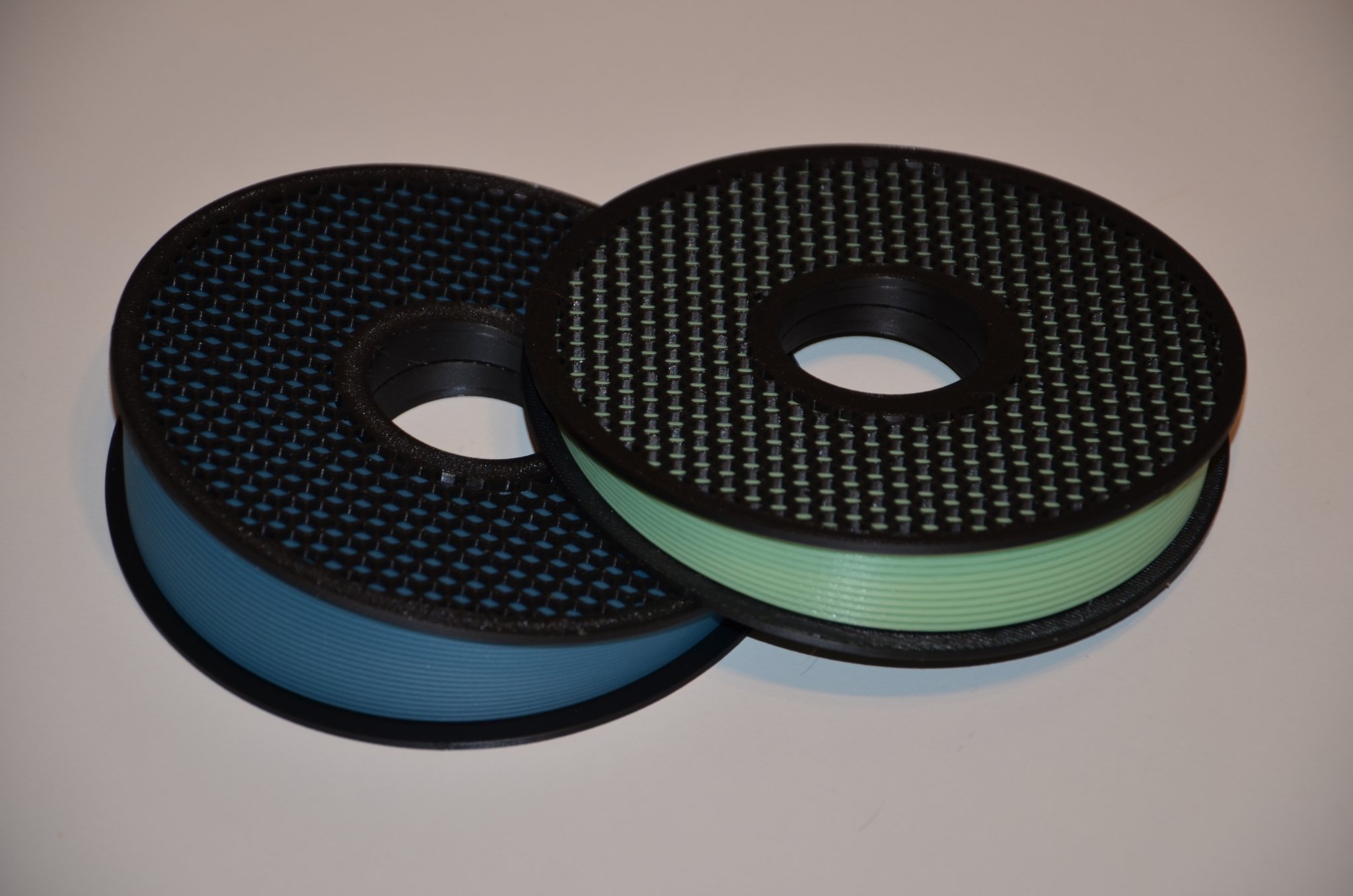 Giá đỡ cửa hình cuộn filament đa sắc