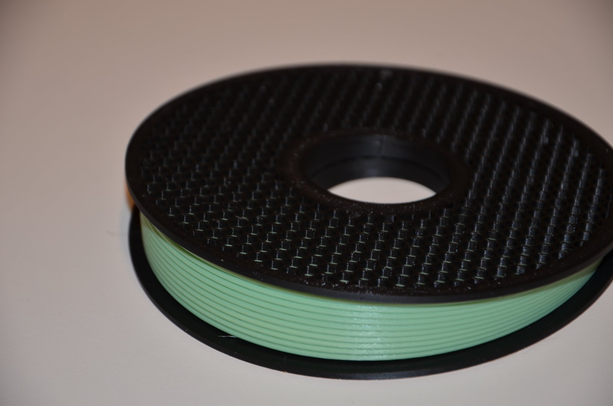 Giá đỡ cửa hình cuộn filament đa sắc