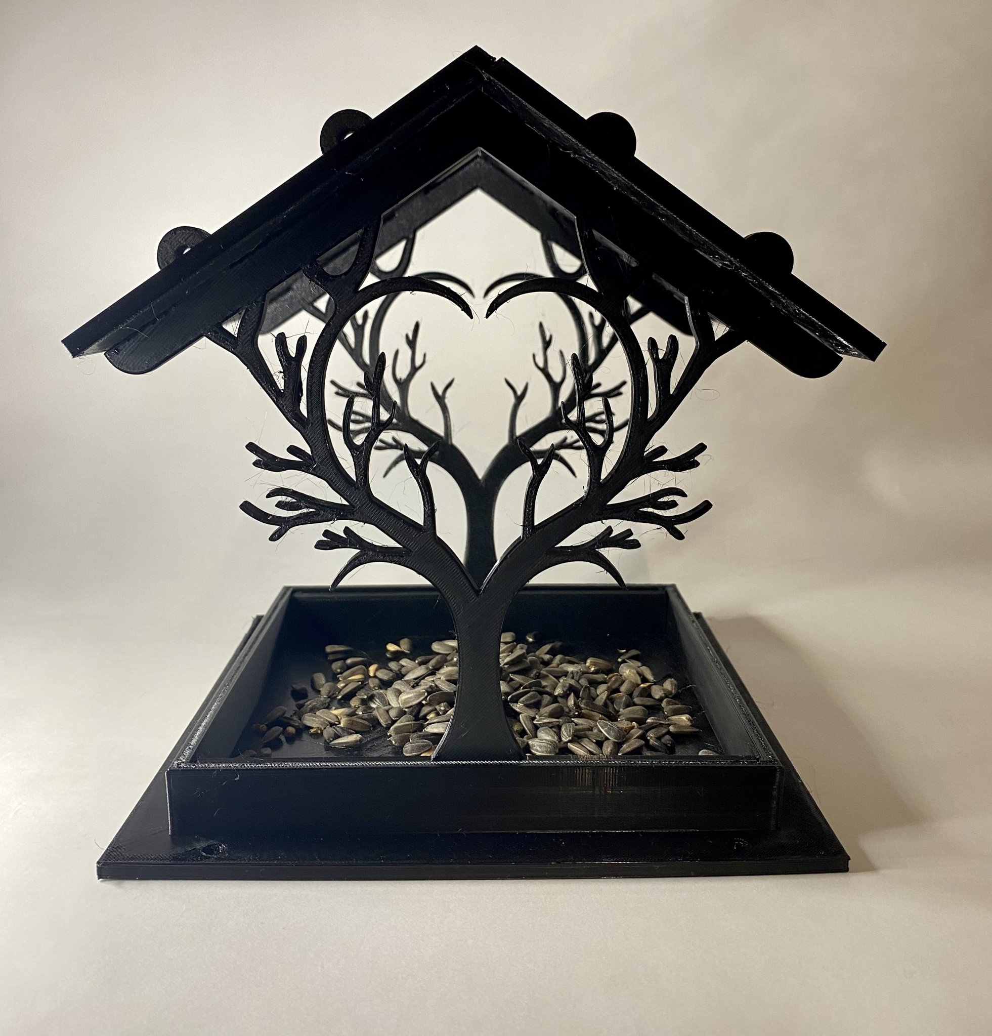 Máy cho chim ăn 5 phần thiết kế thông minh