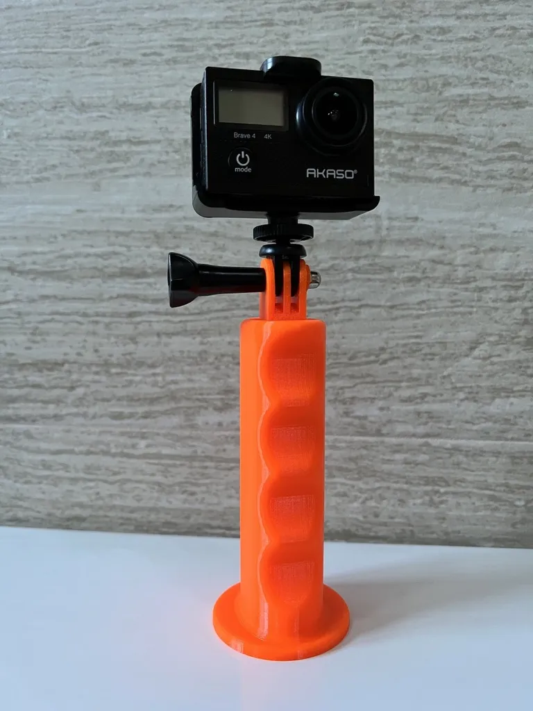 Tay cầm lớn cho GoPro thoải mái hơn