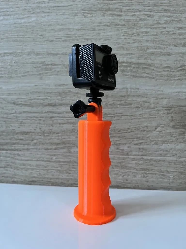 Tay cầm lớn cho GoPro thoải mái hơn
