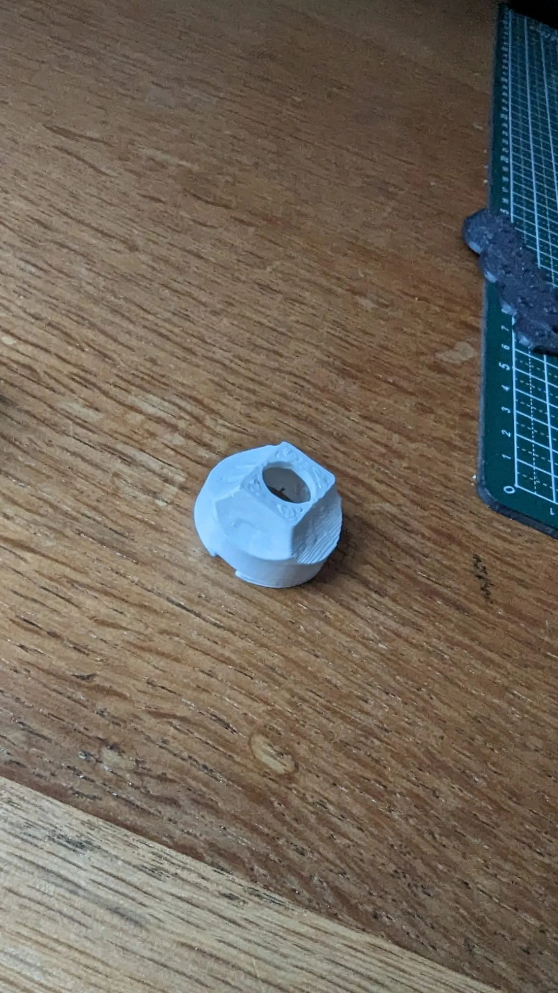 Thay thế bộ phận giá treo khăn tắm nóng