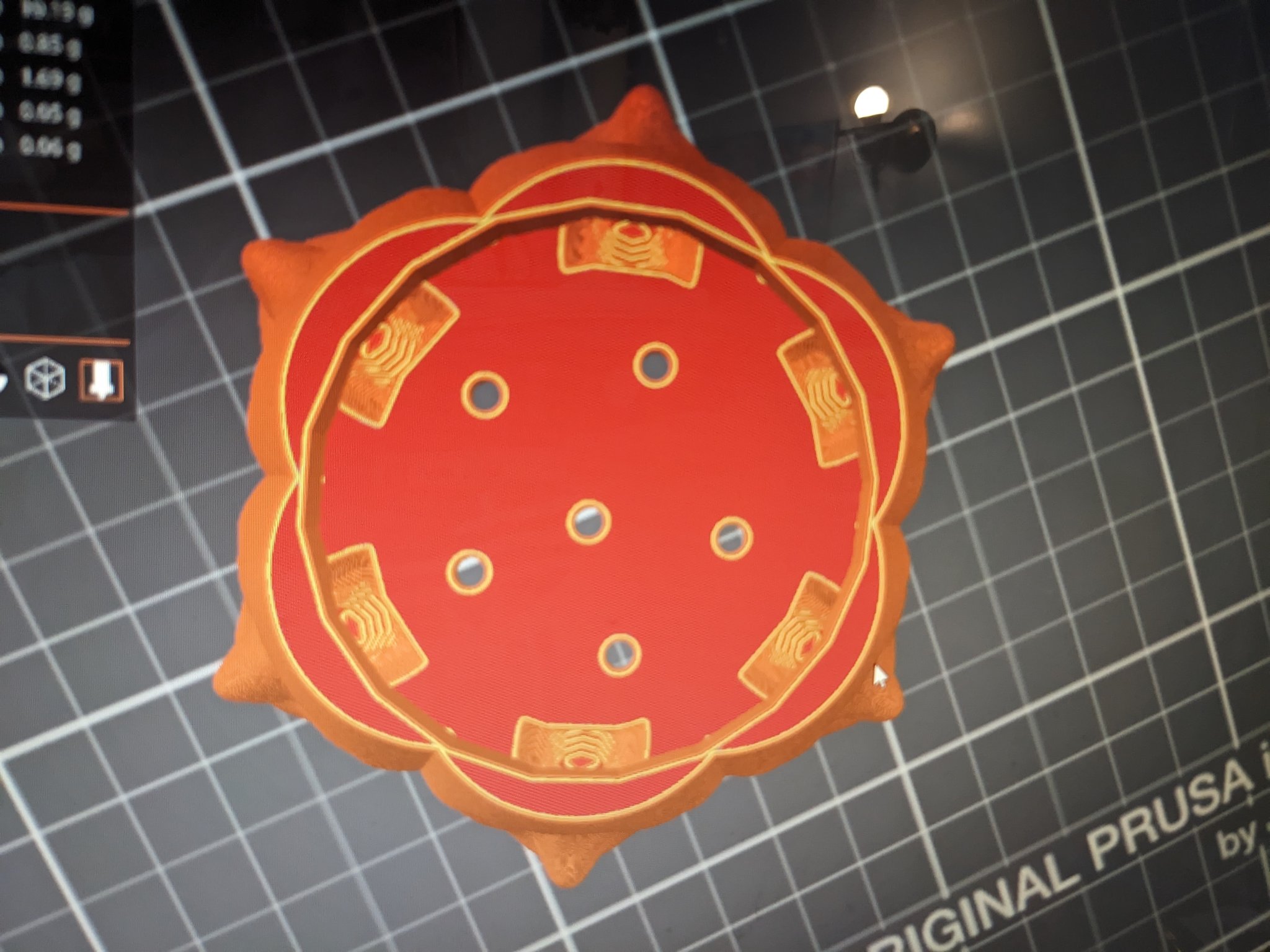 Chậu cây mặt với lỗ thoát nước được cải tiến