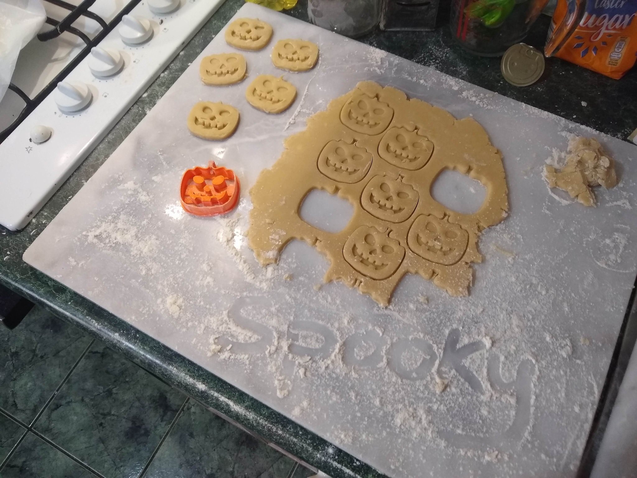 Cutter bánh quy bí ngô cho mùa Halloween