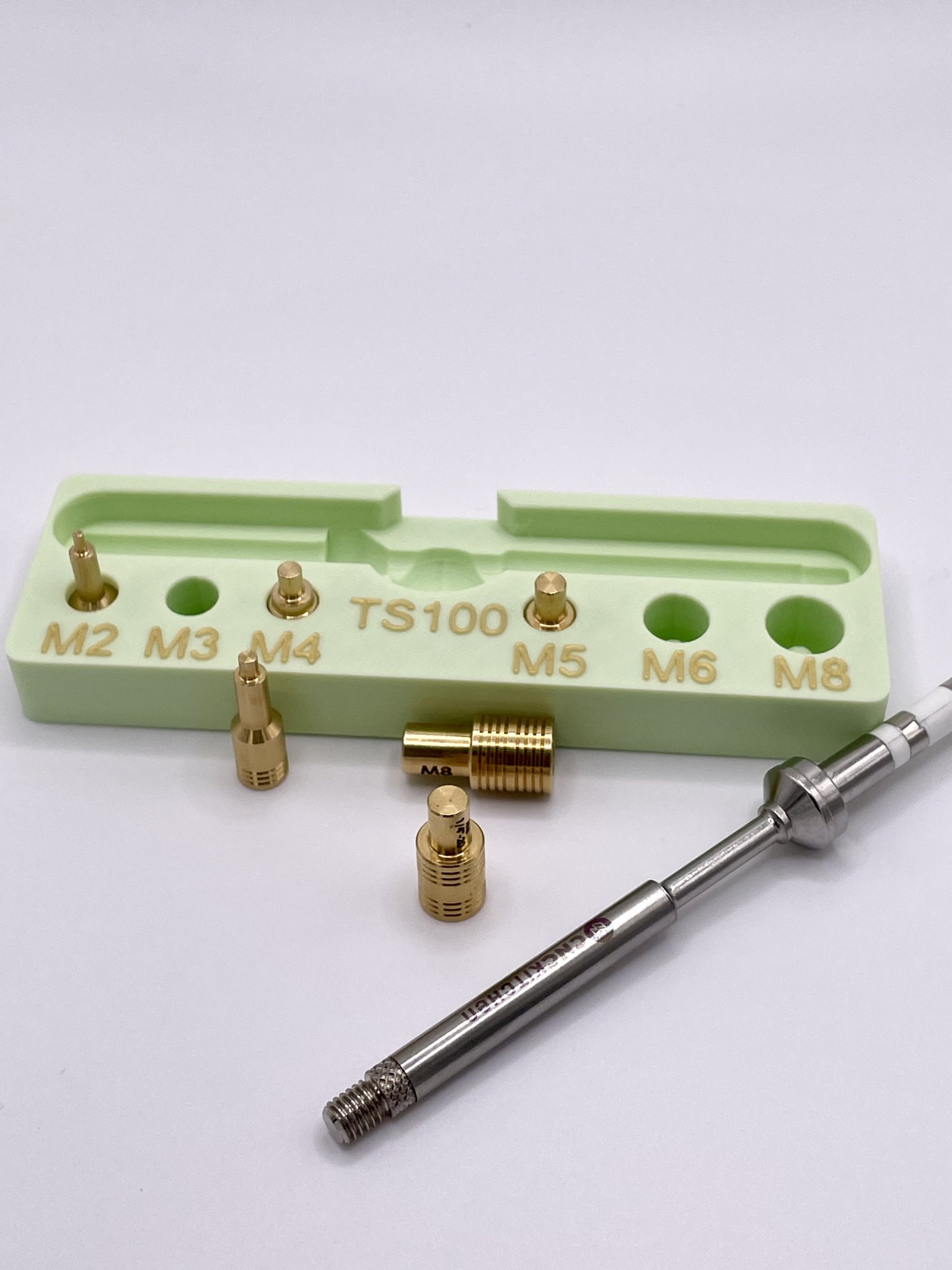 Giá đỡ lưu trữ đầu hàn và chèn ren TS100