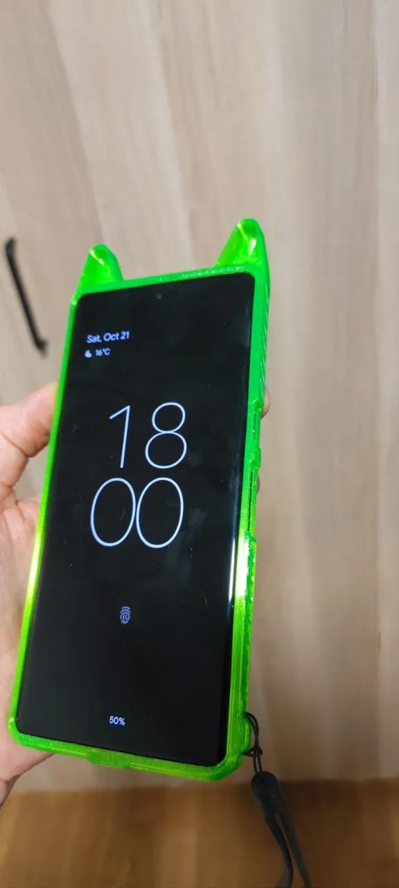 Bìa Pixel 7 Pro với tai mèo và bảo vệ bổ sung