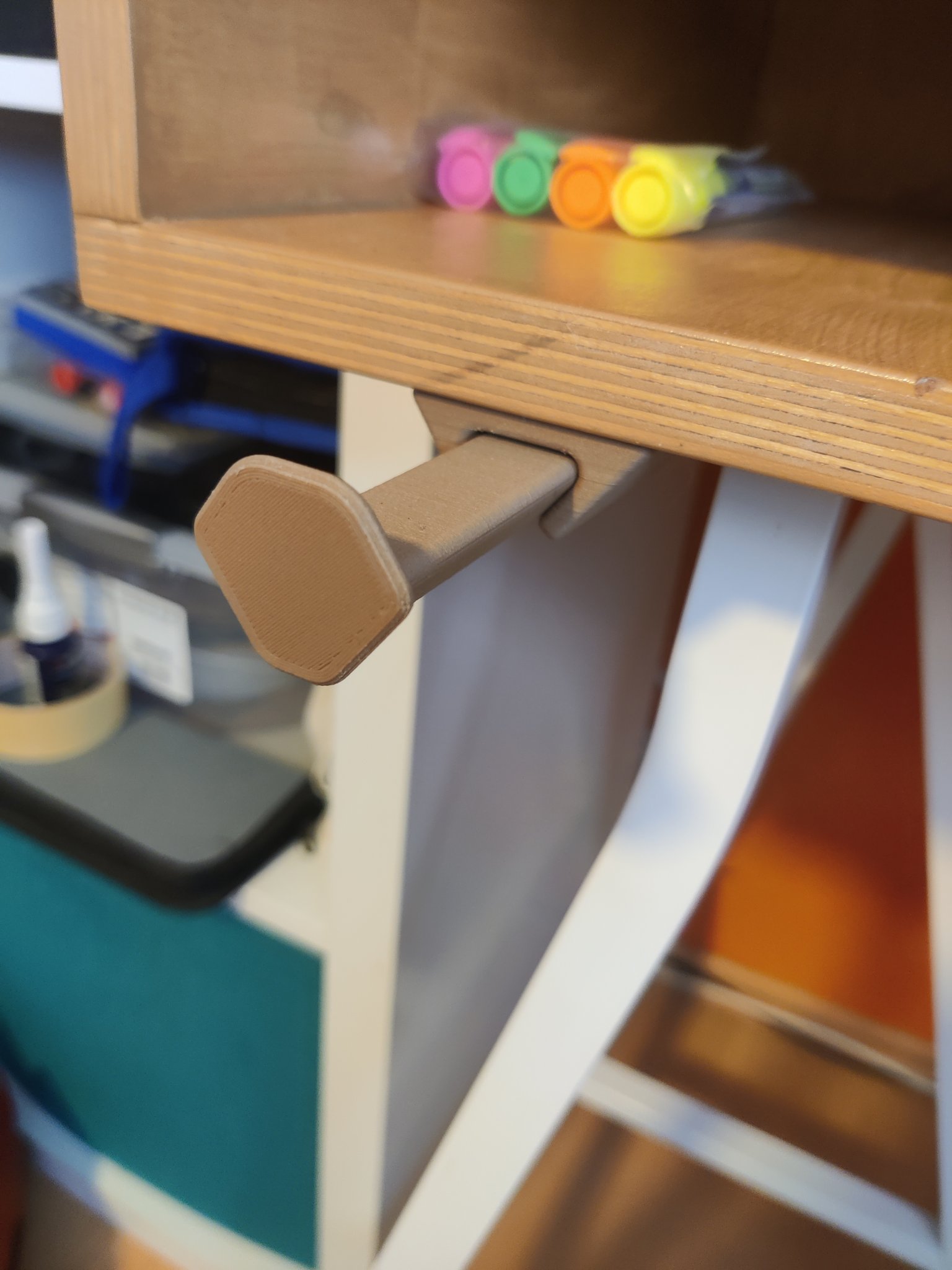 Giá đỡ tai nghe trượt không cần hỗ trợ