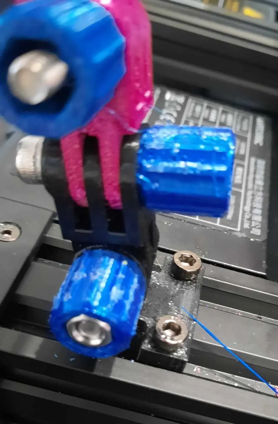 Hệ thống gắn kết mô-đun cho khung Kobra Neo