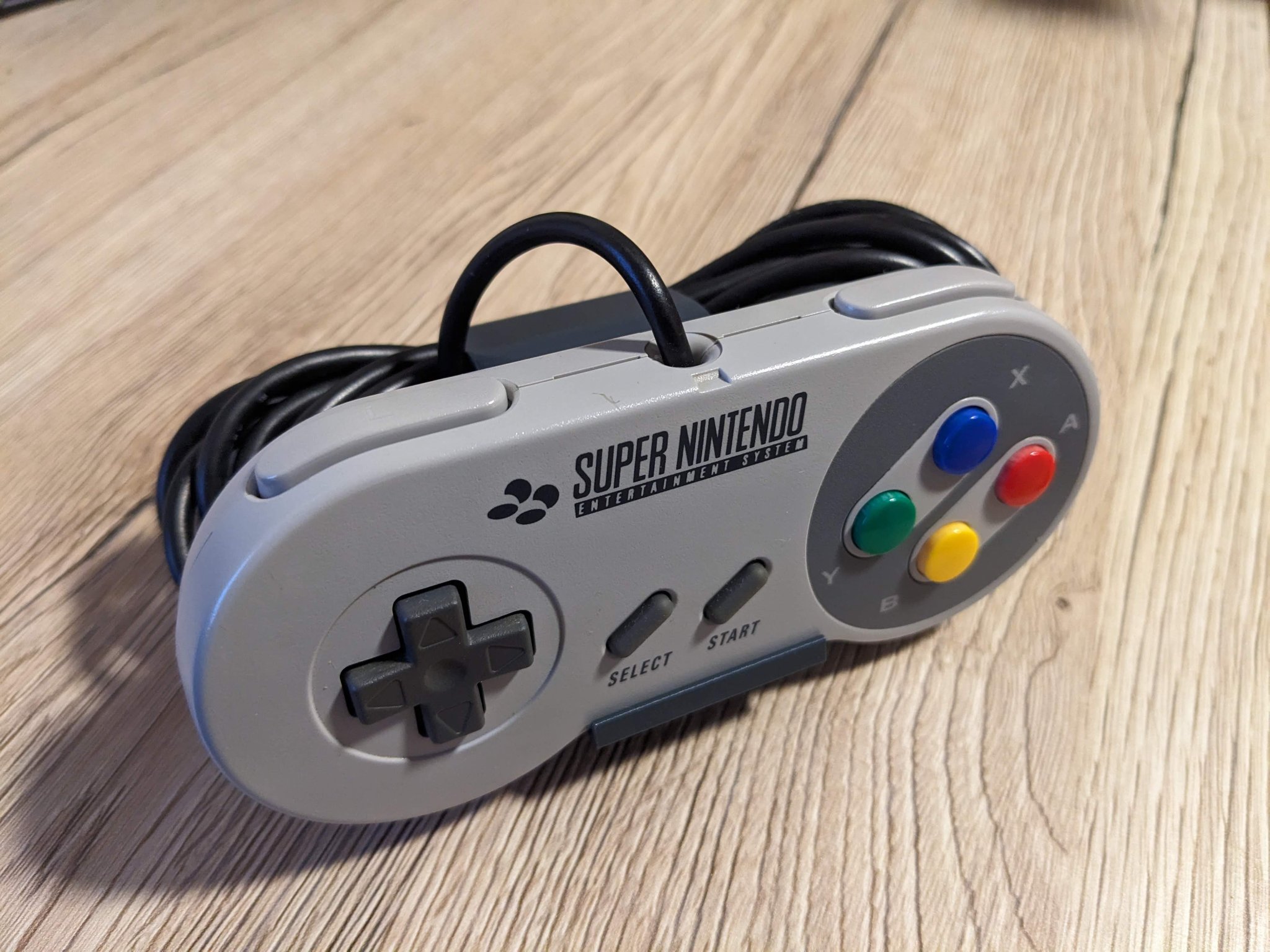 Giá đỡ tay cầm SNES cho game thủ