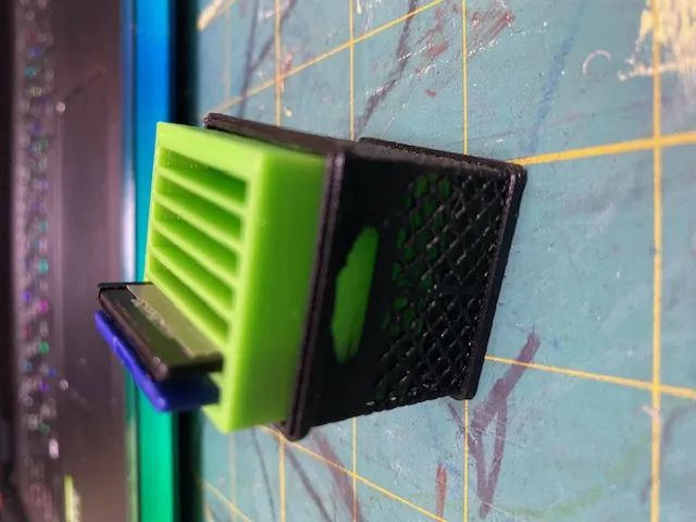 Giá đỡ thẻ nhớ SD/Micro SD hình thùng sữa