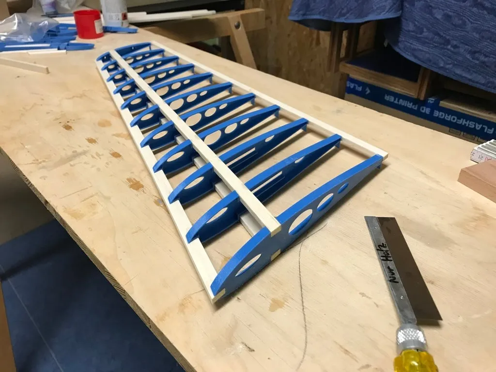 Cánh máy bay điều khiển từ xa PLASTIKANT in 3D bằng nhựa