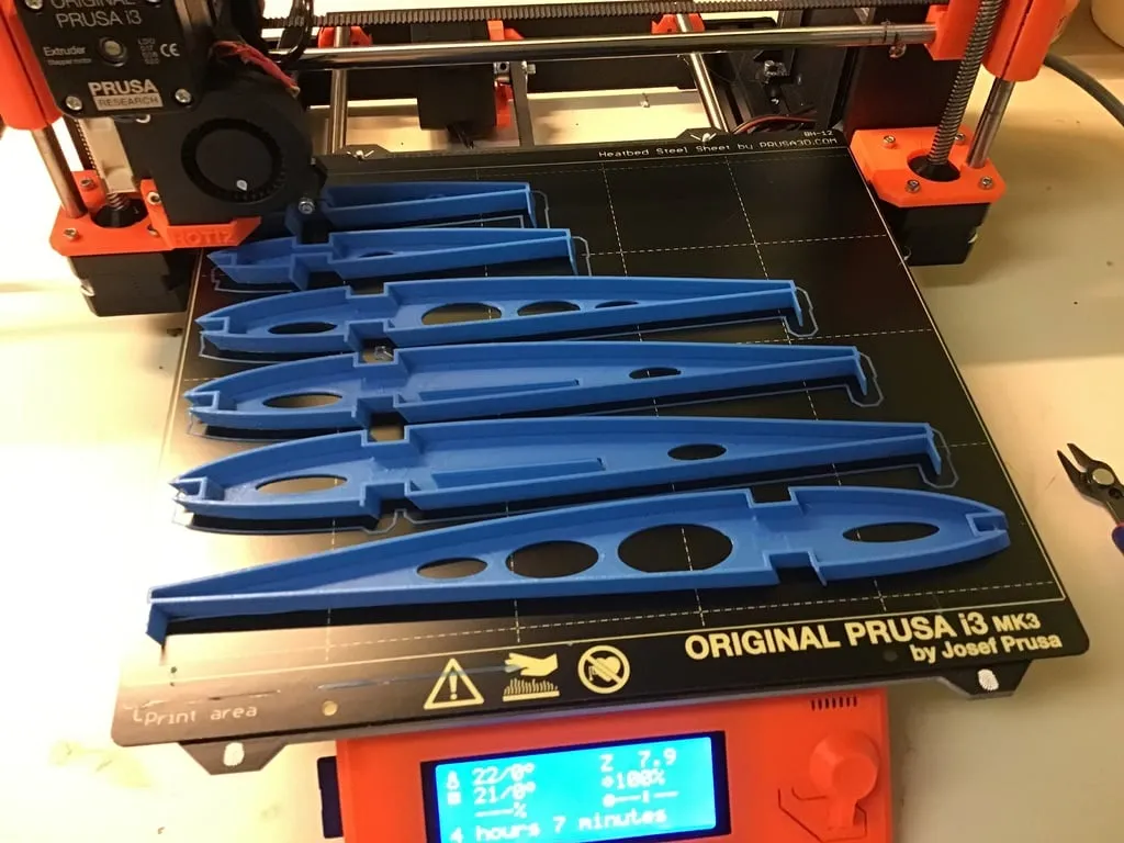 Cánh máy bay điều khiển từ xa PLASTIKANT in 3D bằng nhựa