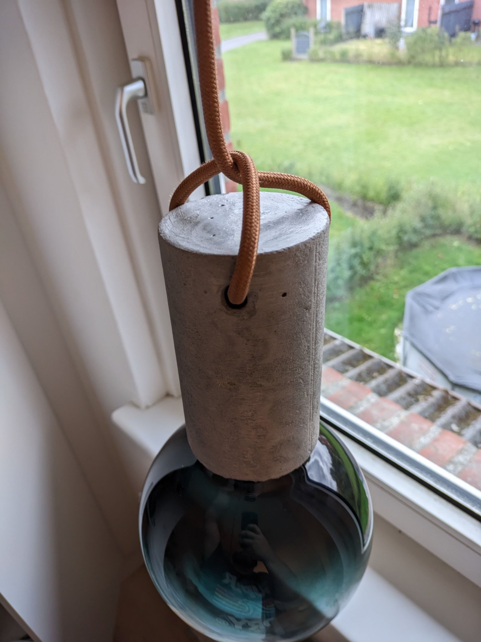 Khuôn đèn thả bê tông thiết kế mới năm 2025