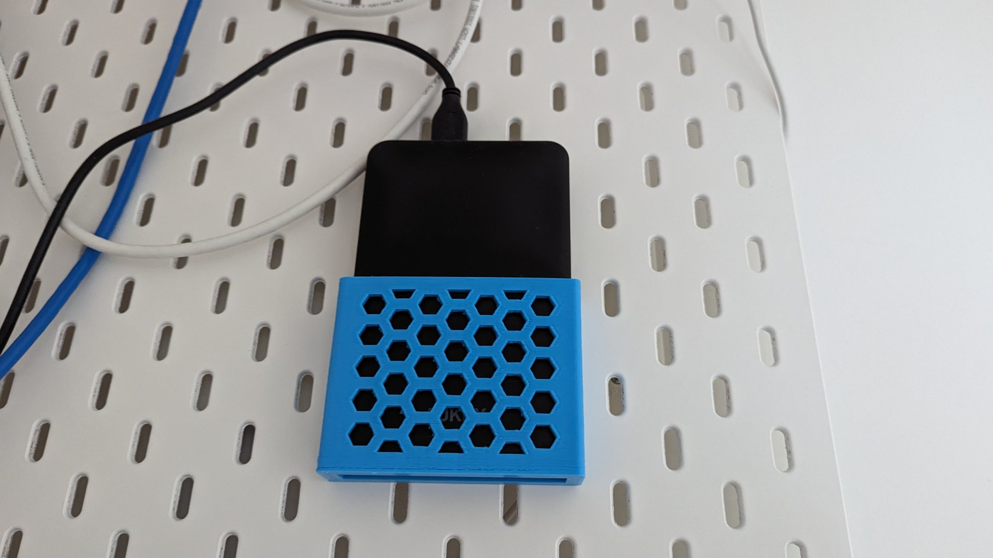 Giá đỡ ổ cứng ngoài 2.5" cho bảng Skadis