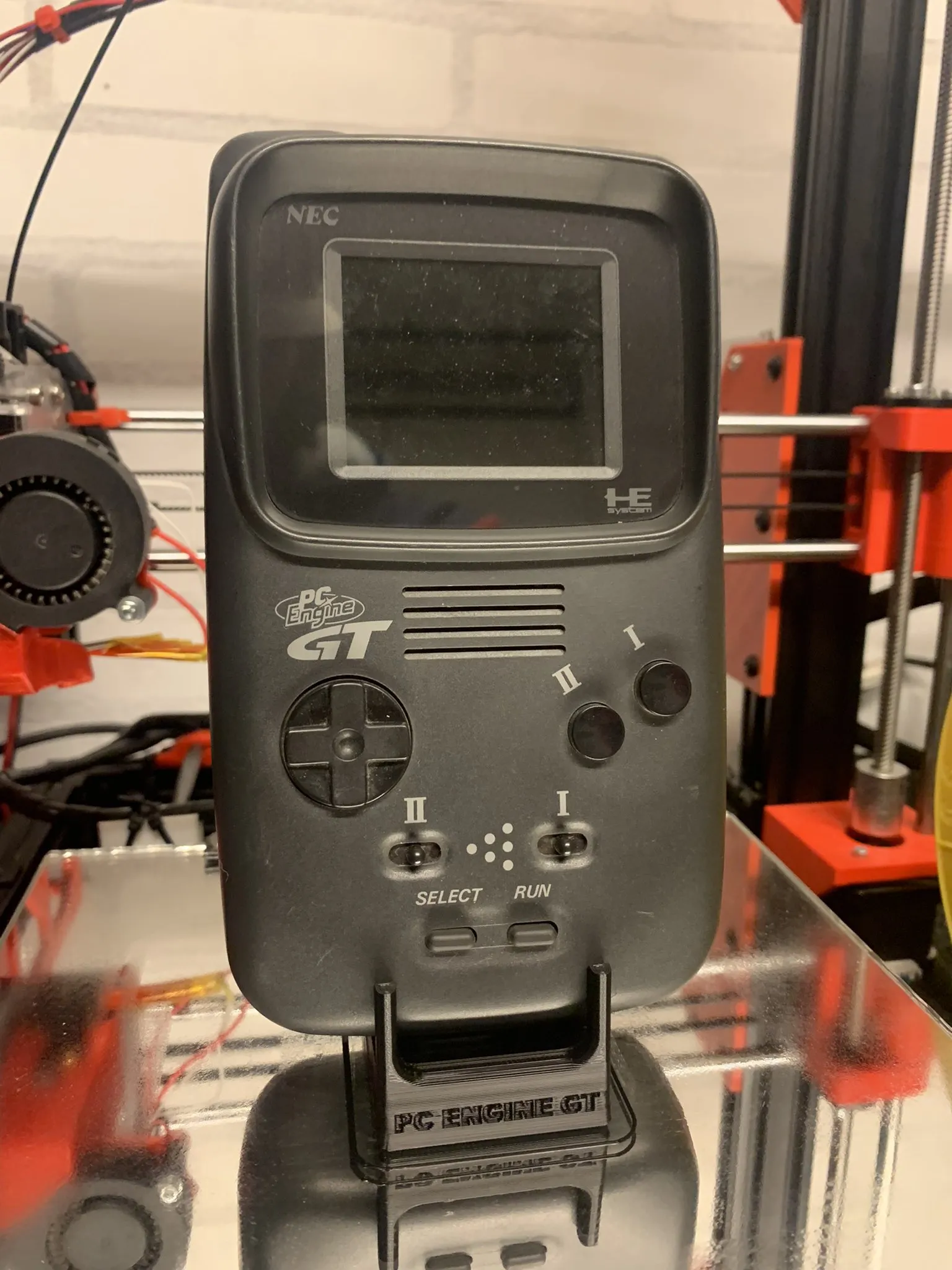 Giá đỡ trưng bày cho các thiết bị chơi game cầm tay