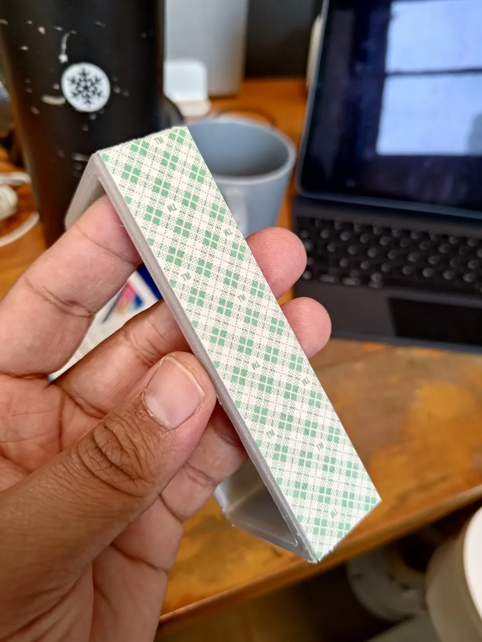 Giá đỡ bộ nguồn dưới bàn cho màn hình Samsung Odyssey G9 - 49