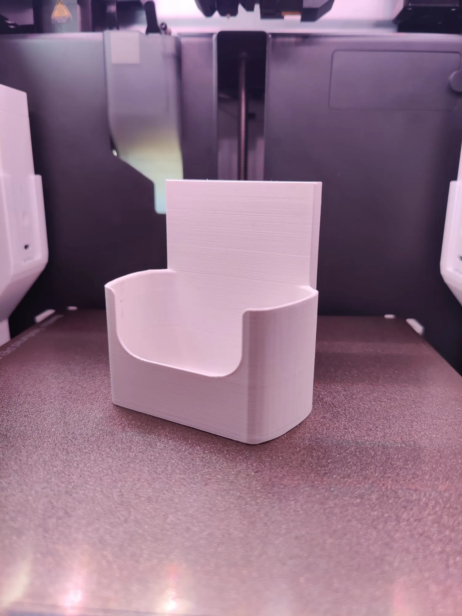 Giá đỡ máy in nhãn Brother P-Touch H-110 cho bảng Skadis Ikea