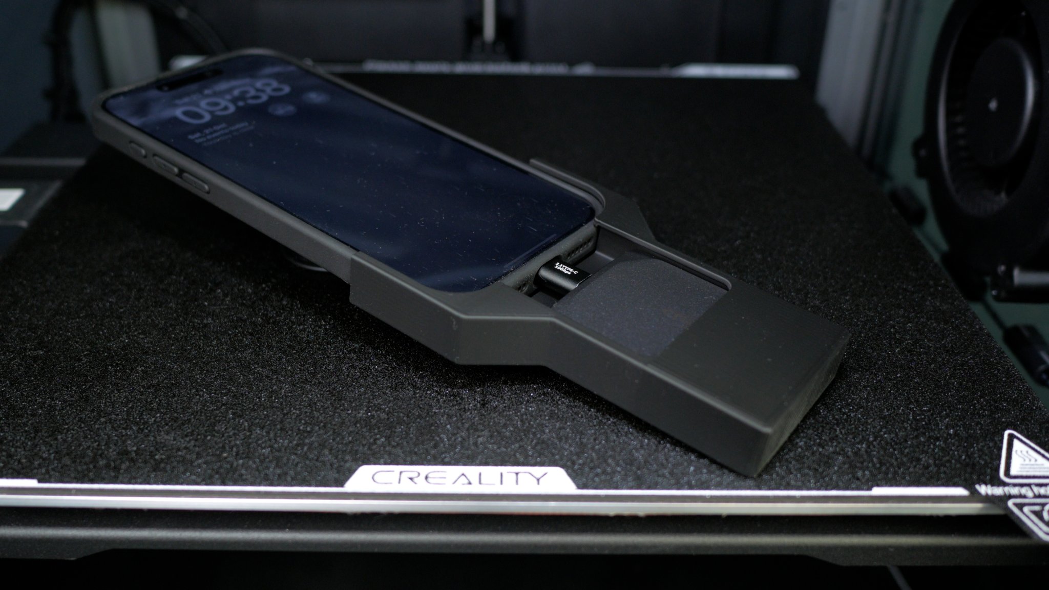 Giá đỡ SSD Crucial X9 Pro cho iPhone 15 Pro Max