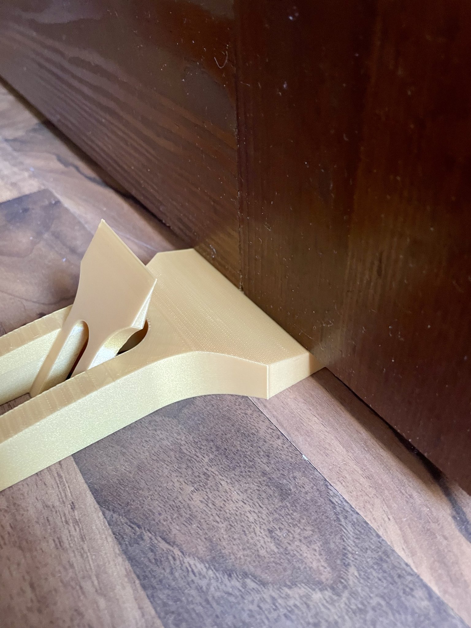 Cái chặn cửa phong cách giường đôi giống như máy cào