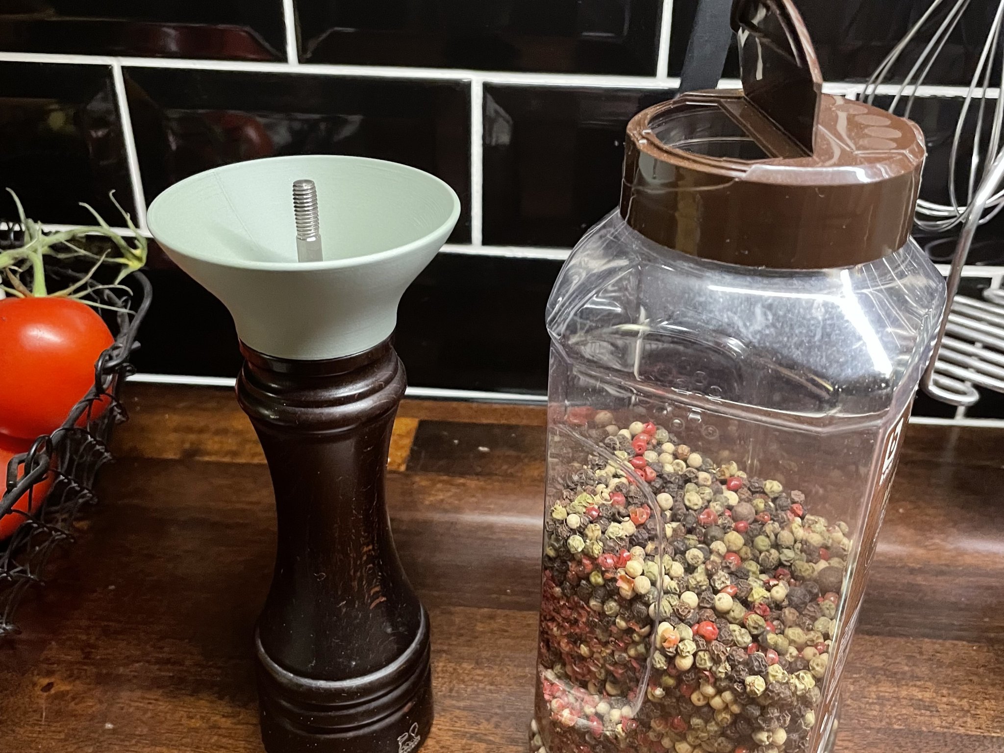 Bình chứa bột tiêu cho cối xay Peugeot