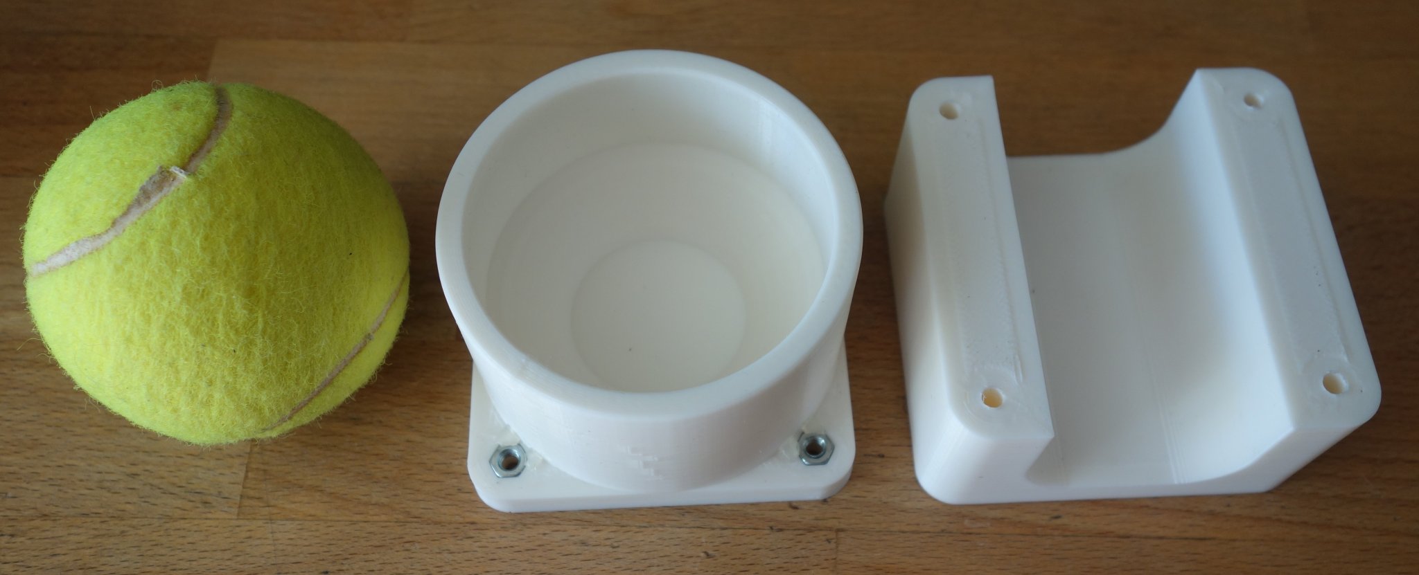 Giá đỡ con lăn massage bóng tennis gắn tường