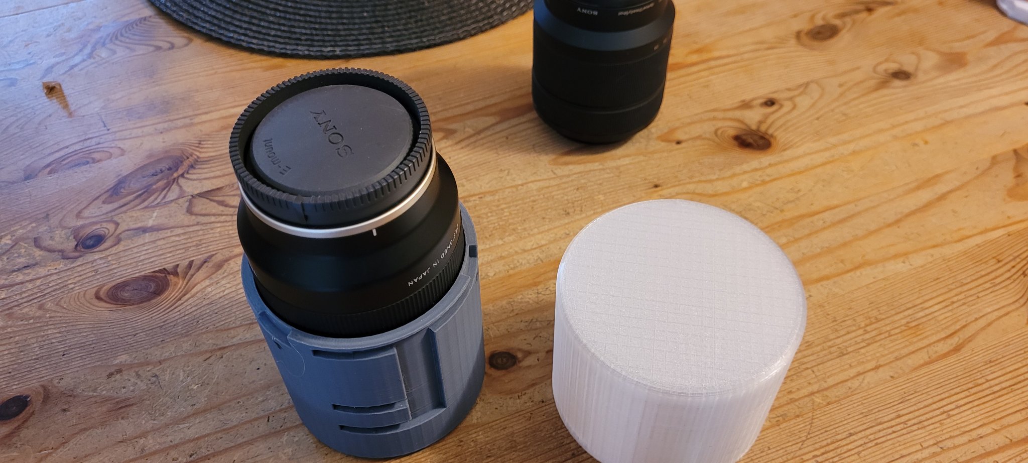 Hộp đựng ống kính Sony E-Mount cho Tamron 28-200 và 28-70