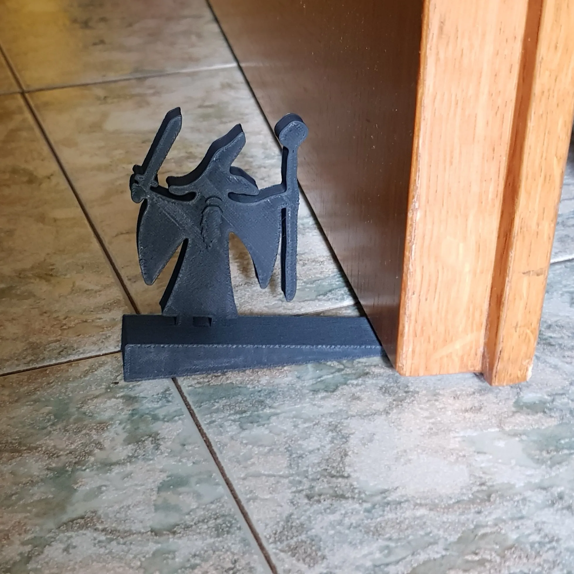 Giá đỡ cửa Gandalf ngăn không cho Balrog đi qua