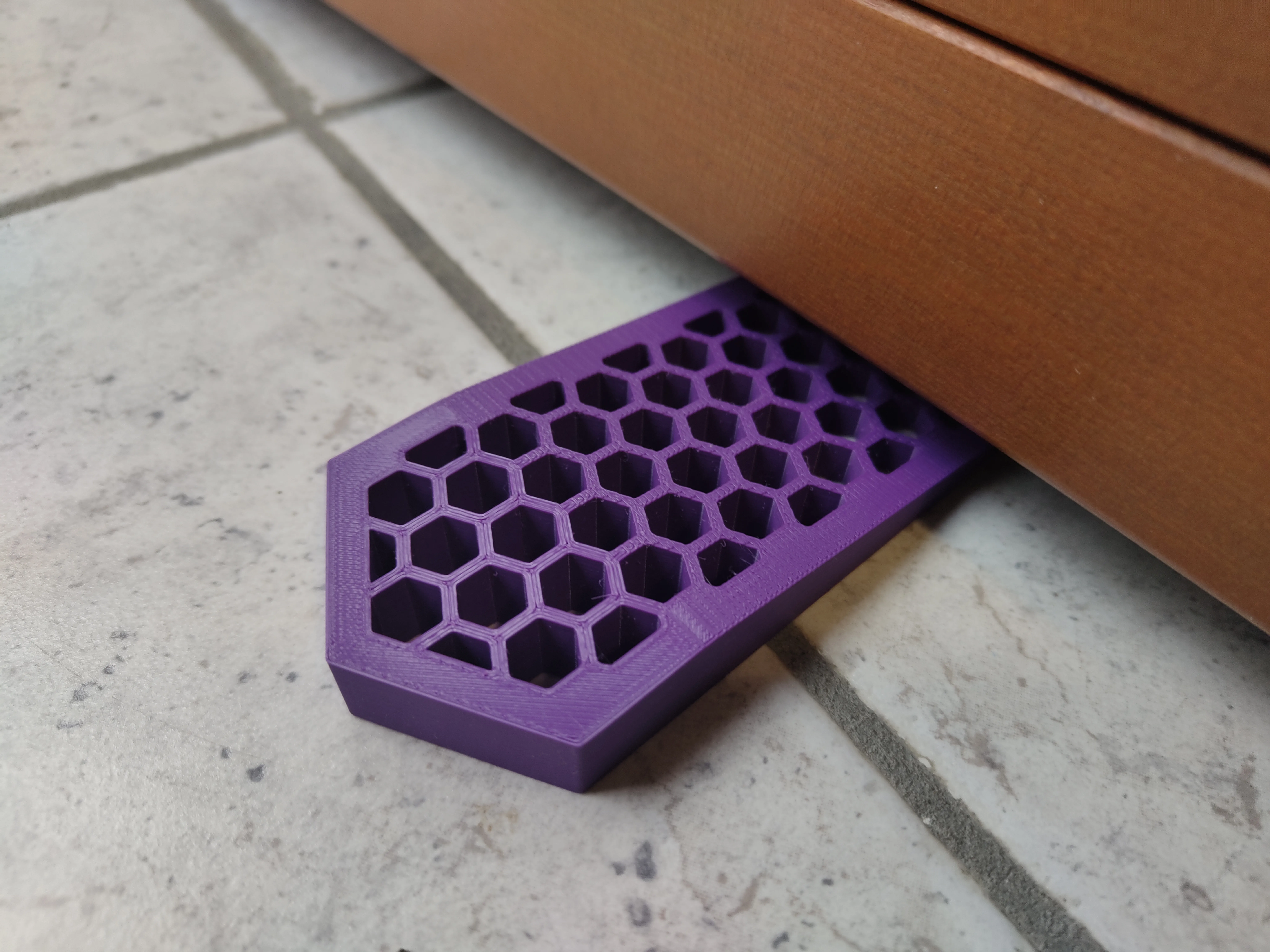 Cụng cửa hình lục giác đơn giản