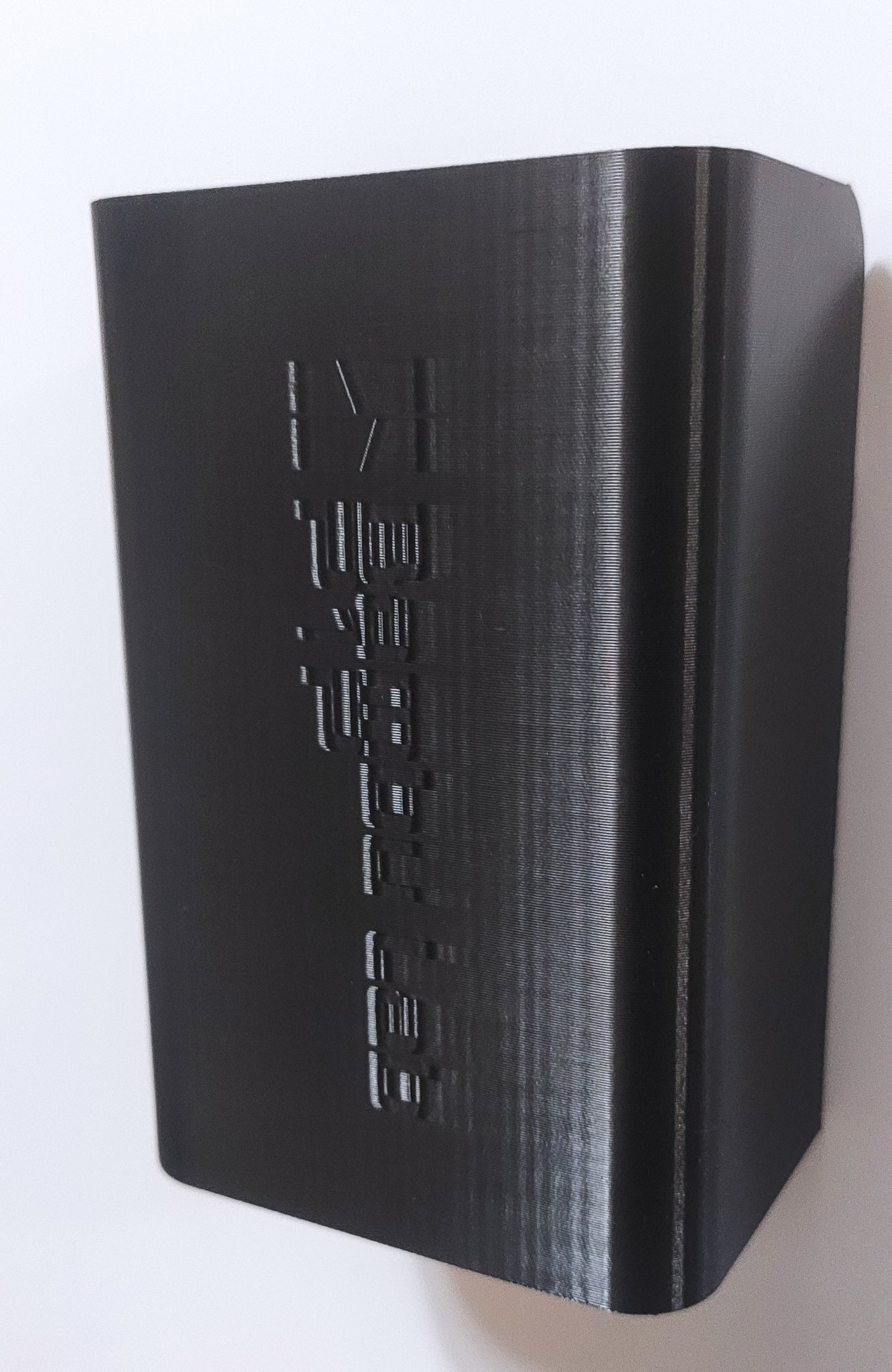 Thùng chứa phân từ tính Bambu Lab P1P với logo