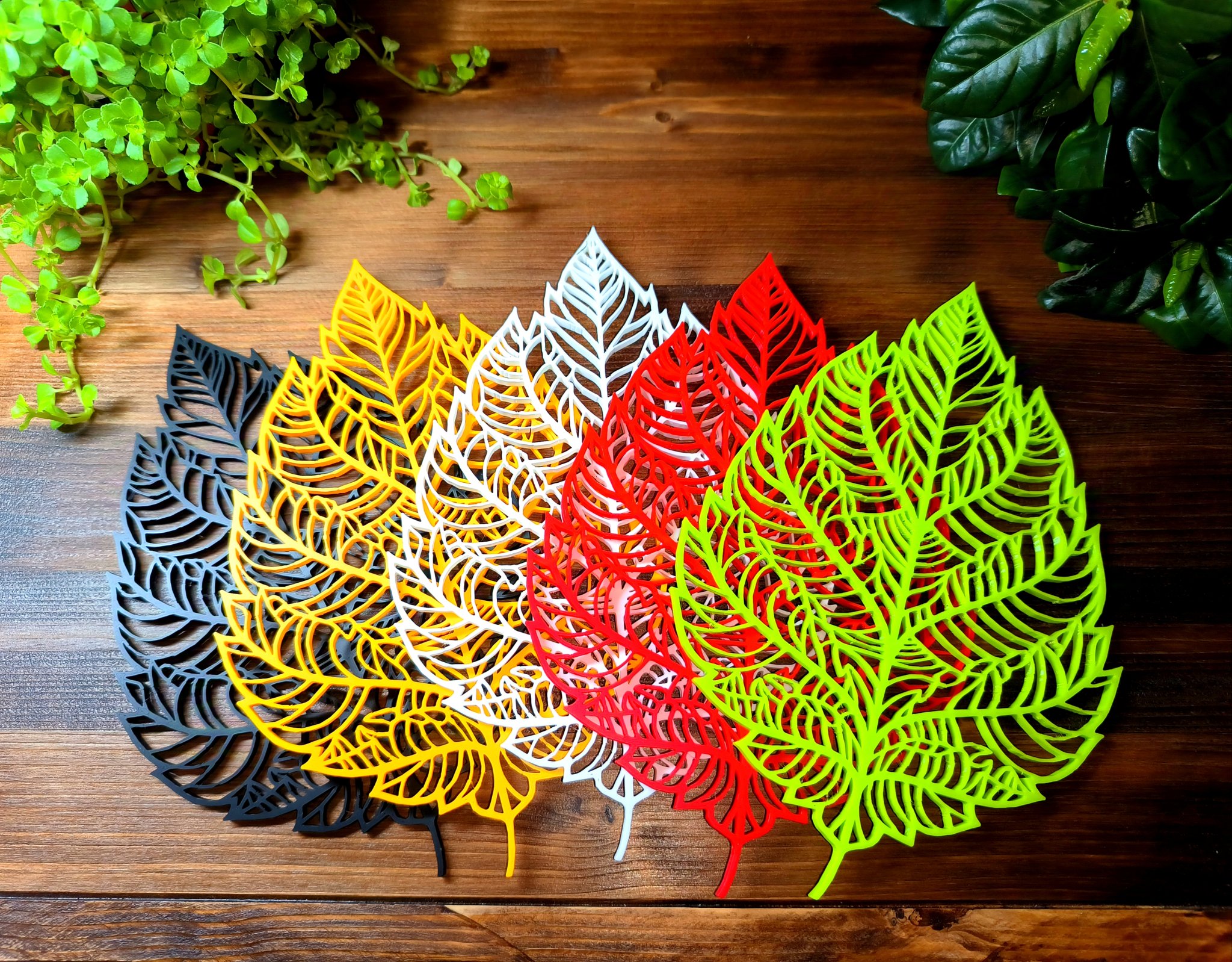 Mô hình Lá Sồi Thiết Kế Voronoi