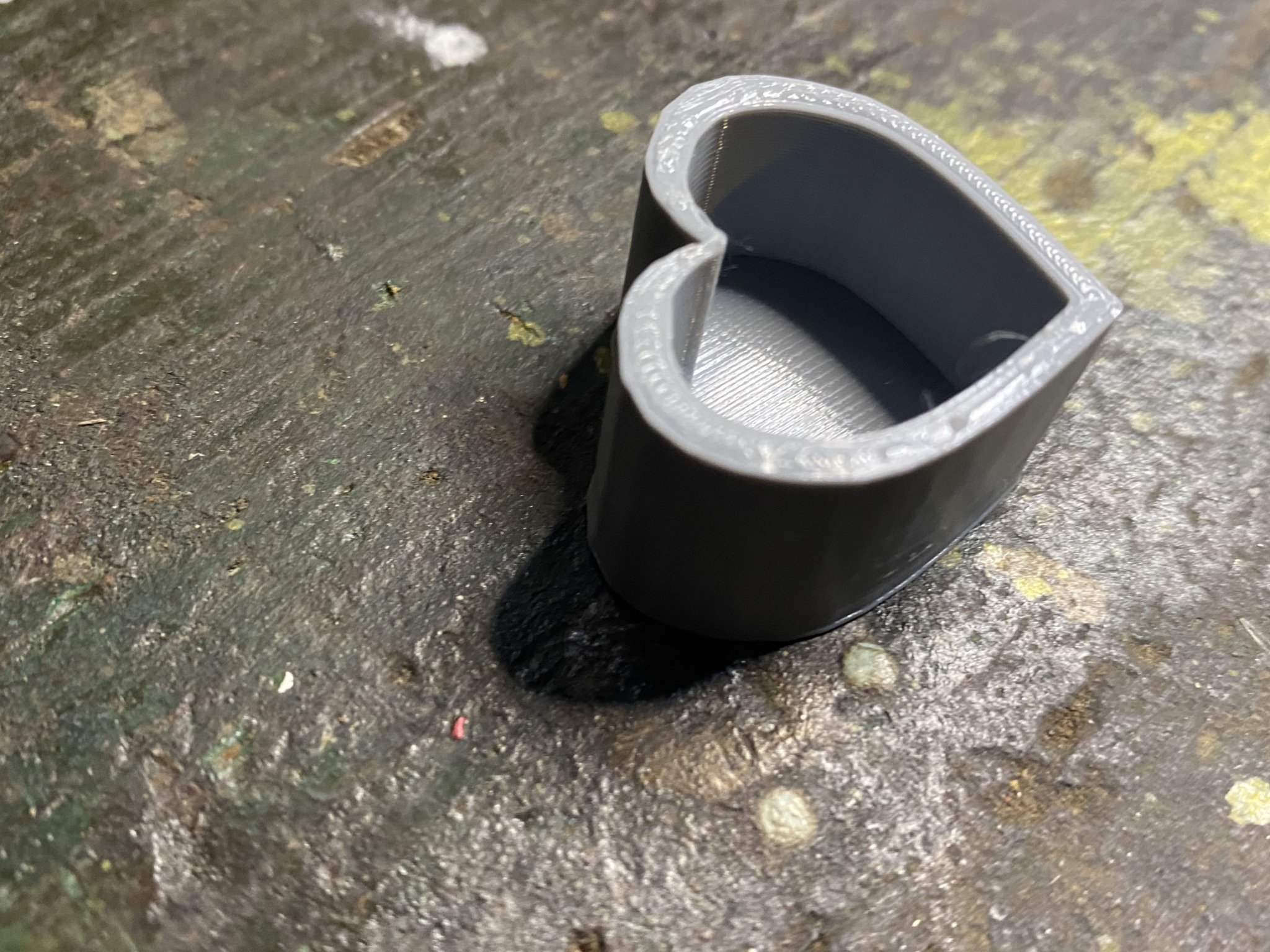 Cốc mực hình trái tim cho nghệ thuật xăm hình