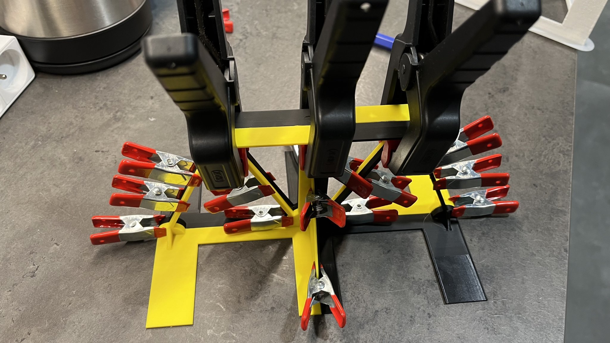 Hộp kín khí Bambu Lab A1 Mini AMS với giá đỡ mới